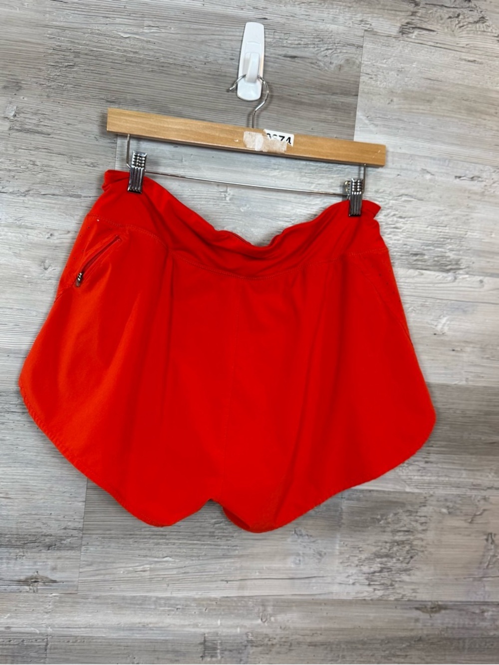 Nike Dri-FIT Laser Cut Perforated Running Shorts Orange Women's XL - Picture 3 of 5